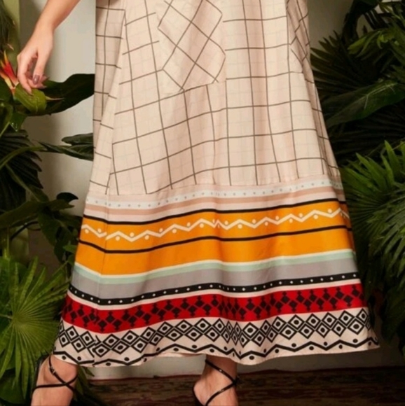 Casual Cream & BOTTOM Pattern Dress with Pockets - Picture 3 of 9